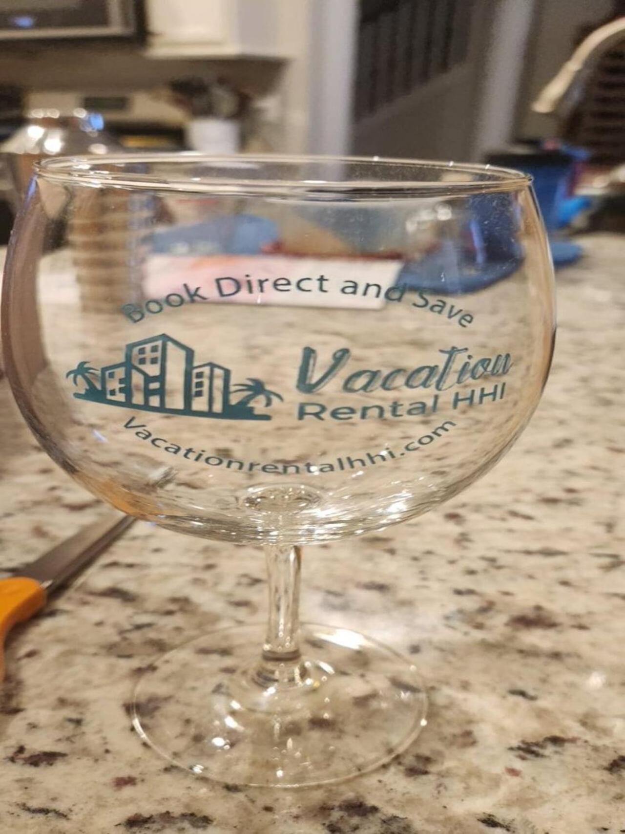 Ocean Dunes Villas #111, Beach Condo In Coligny Beach, 43 S Forest Beach Dr, Hilton Head Sc, Oceanfront Condo, Heated Pool, By Vacation Rental Hhi Île de Hilton-Head Extérieur photo